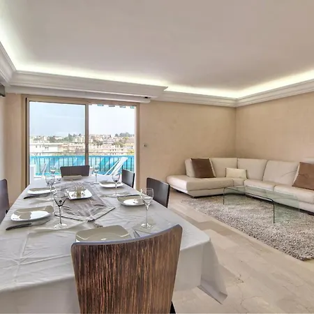 Appartement La Pinede Equiped With Air Conditioning And A Pool! *